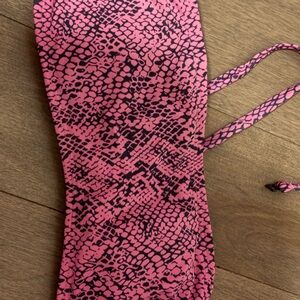 Reptile Harness in Pink and Black